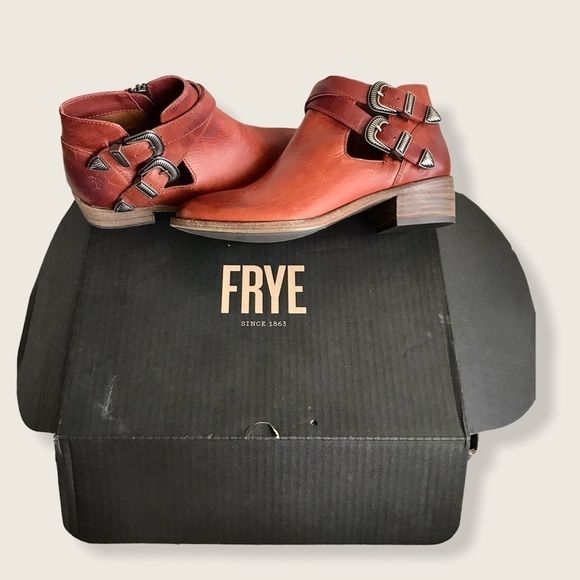 Frye Ray Leather Belt Western Shootie/Ankle Bootie - Picture 15 of 16